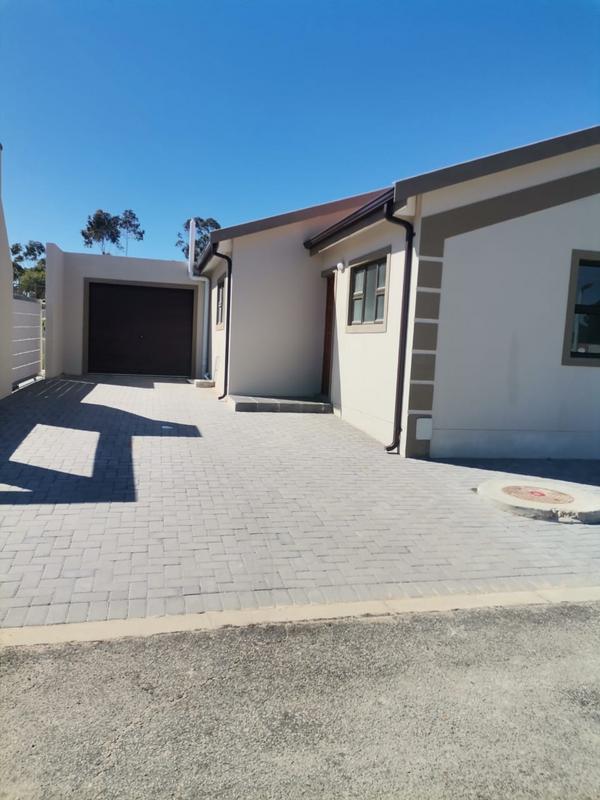 3 Bedroom Property for Sale in Albertinia Western Cape